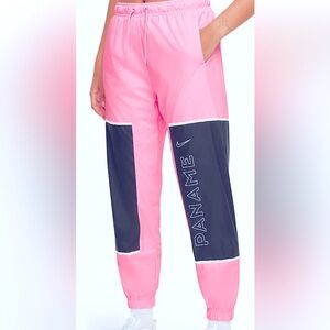 Paris Saint-Germain
Women's Woven Soccer Pants